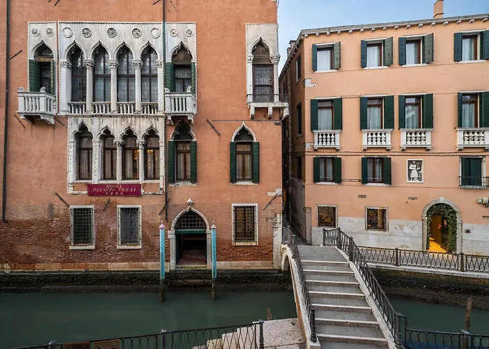 Palazzo PriuliAlbergo